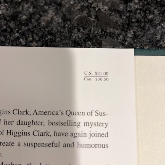 (2) novels by Carol Higgins Clark - Picture 11 of 13